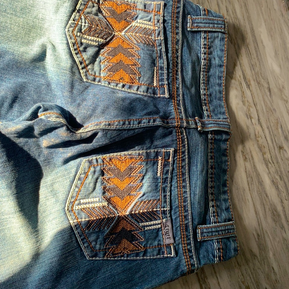 Beautiful arrow stitching, new Cruel Girl jeans!